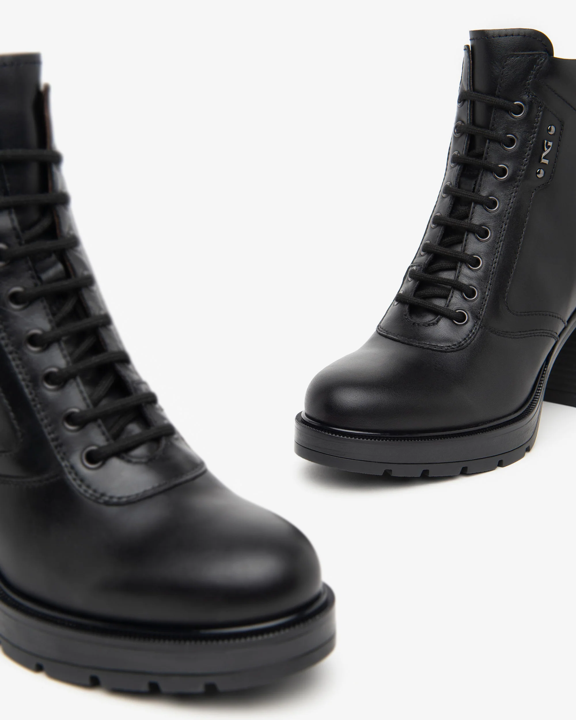Nero Giardini Stivaletti a Punta con Tacco da Donna – Nero - I411851D 100 - immagine 4